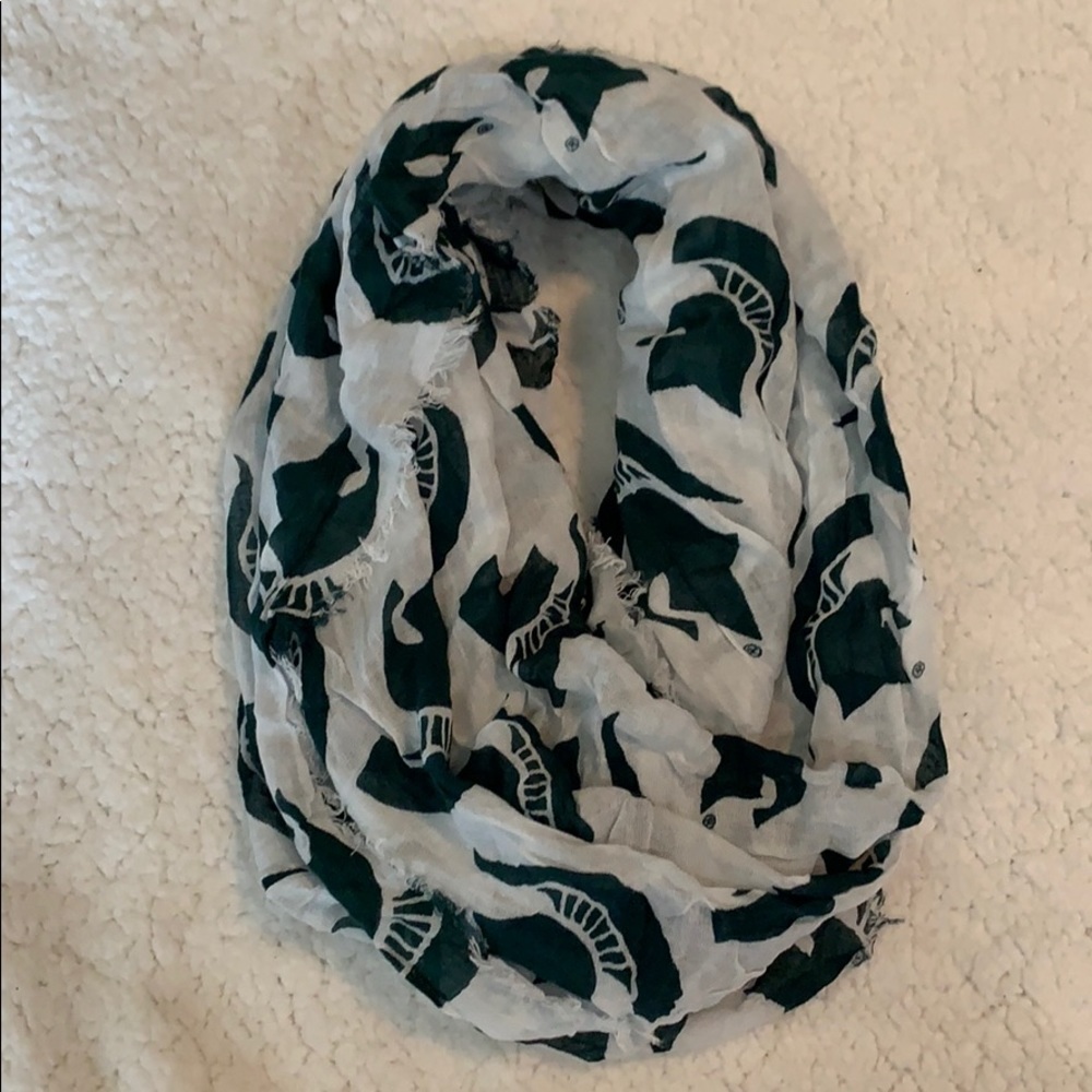Michigan State University Infinity Scarf